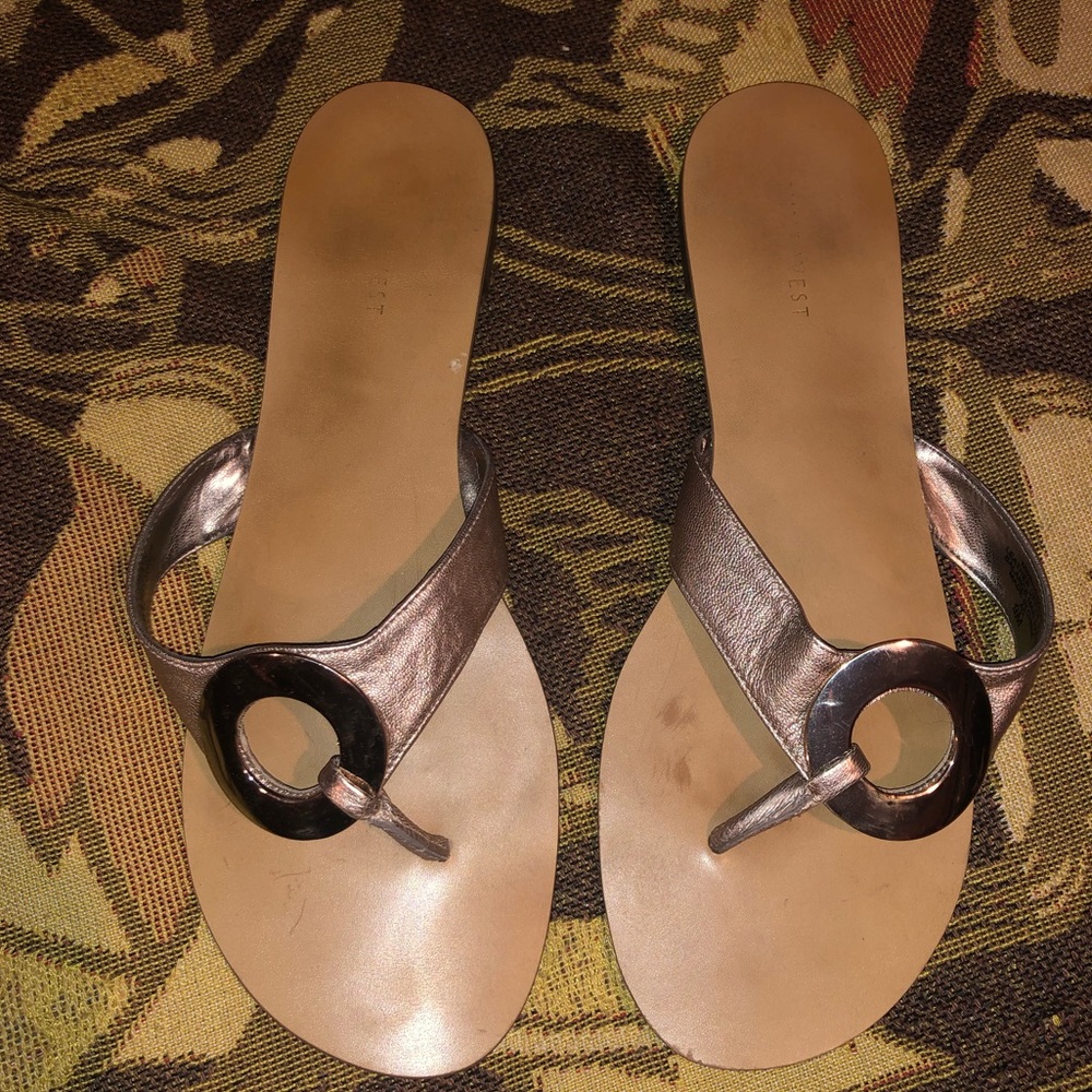 Light Gold Rhosolyn Flat Dress Thong